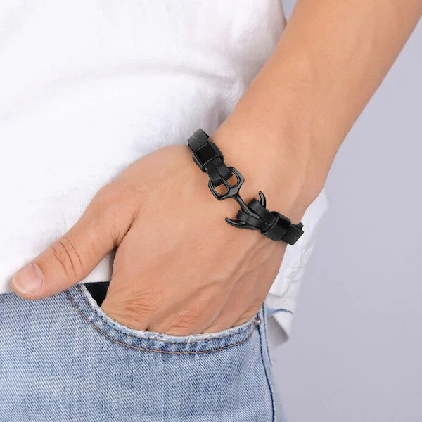 Black-Leather-Anchor-Bracelet-For-Men_1800x1800